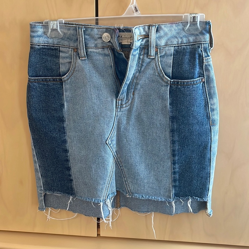 Pacsun, two toned denim skirt.